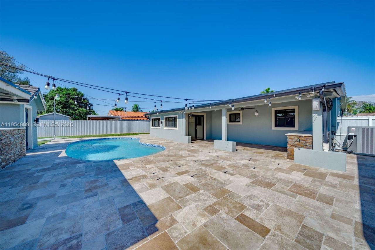 11800 SW 35th St, Miami, FL 33175 Photo