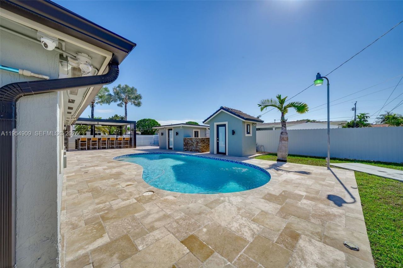 11800 SW 35th St, Miami, FL 33175 Photo