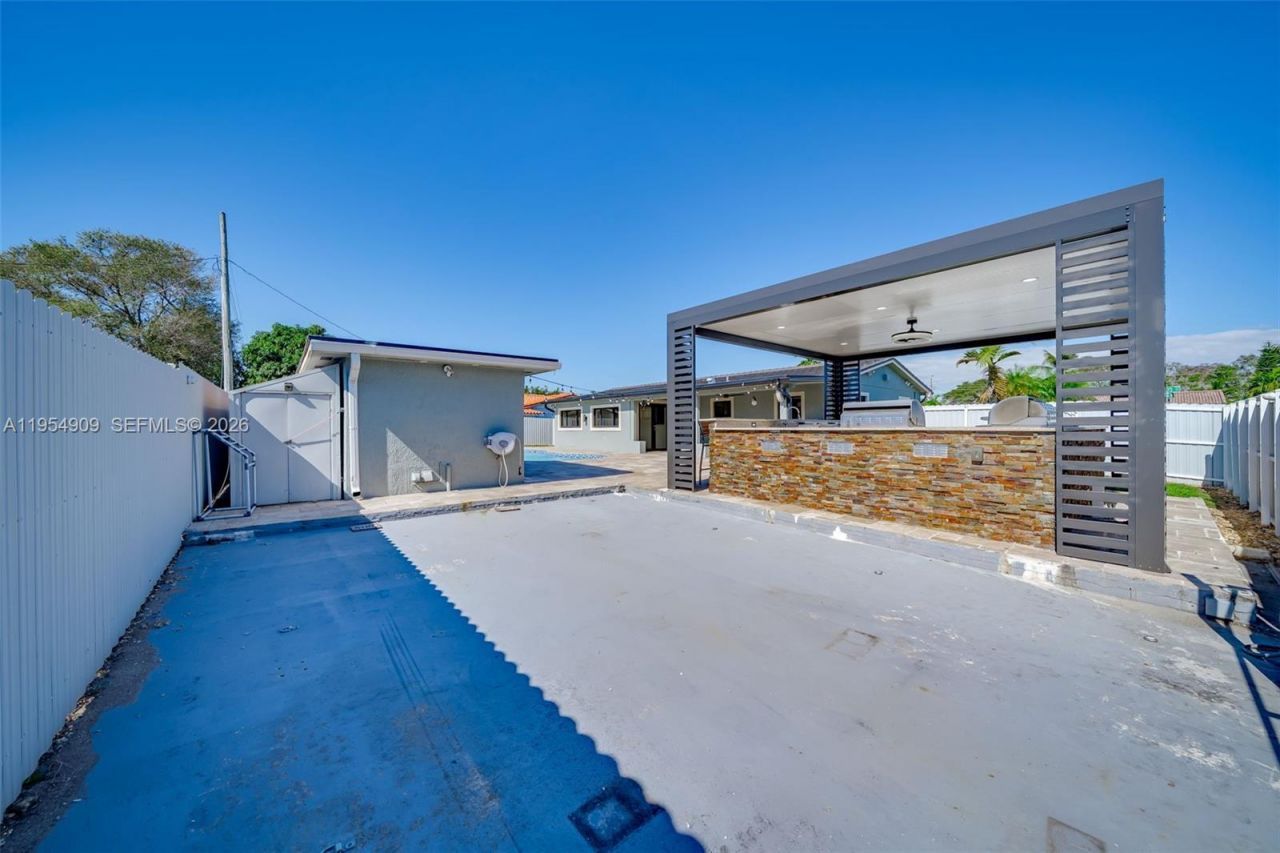 11800 SW 35th St, Miami, FL 33175 Photo