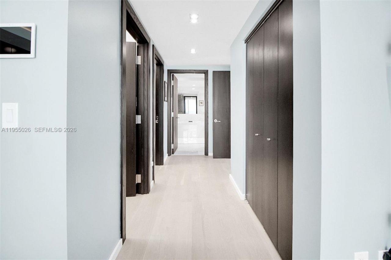 1331 Brickell Bay Dr, Unit 4201, Miami, FL 33131 Photo