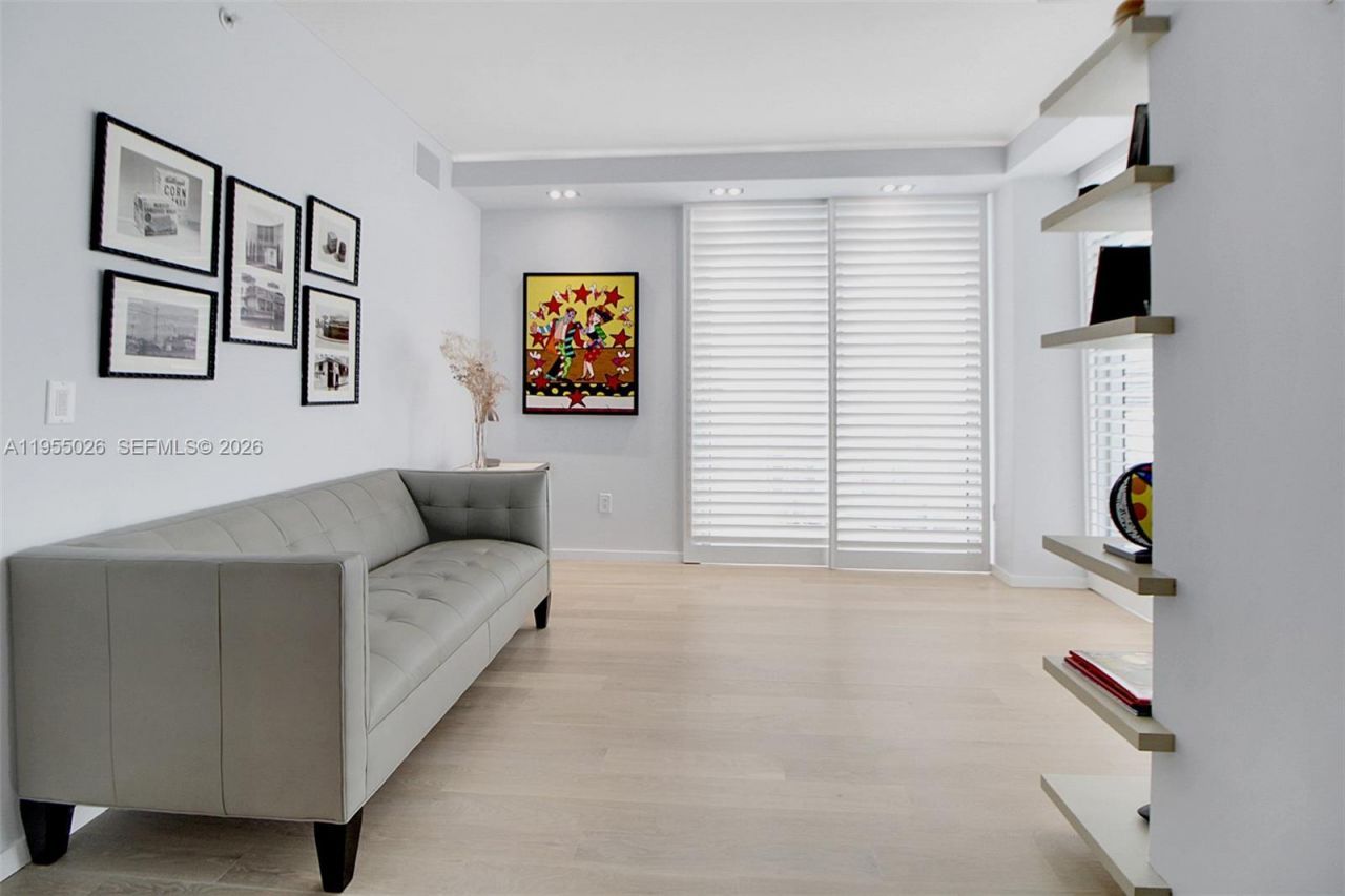 1331 Brickell Bay Dr, Unit 4201, Miami, FL 33131 Photo