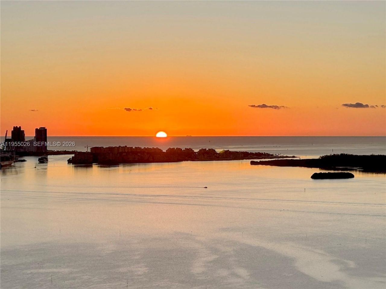 1331 Brickell Bay Dr, Unit 4201, Miami, FL 33131 Photo