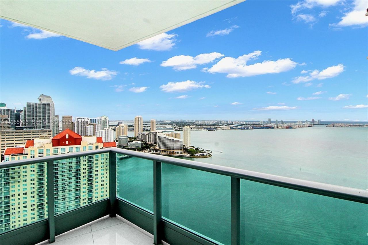 1331 Brickell Bay Dr, Unit 4201, Miami, FL 33131 Photo