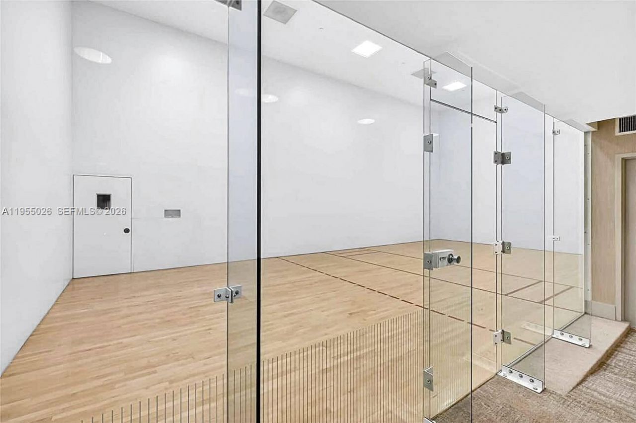 1331 Brickell Bay Dr, Unit 4201, Miami, FL 33131 Photo