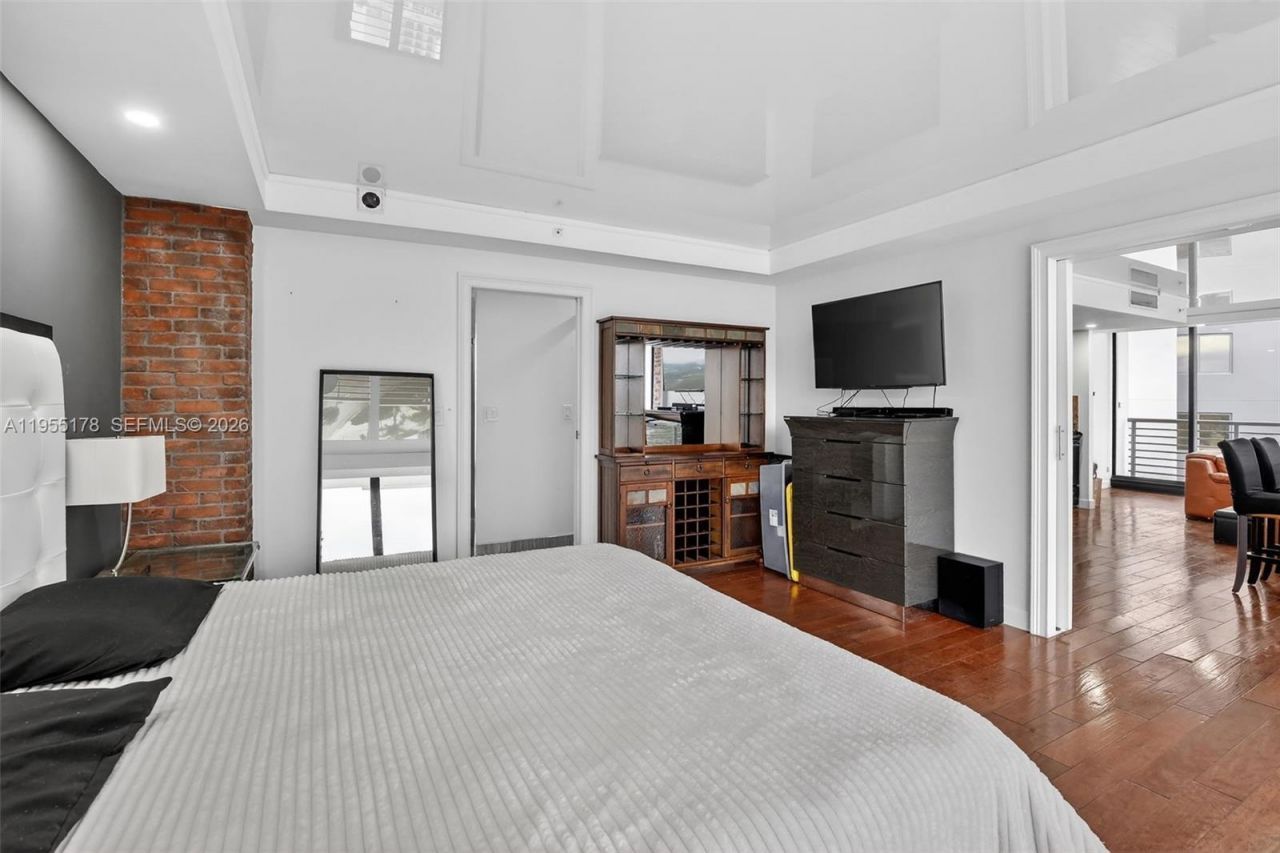 1720 Harrison St, Unit 14H, Hollywood, FL 33020 Photo