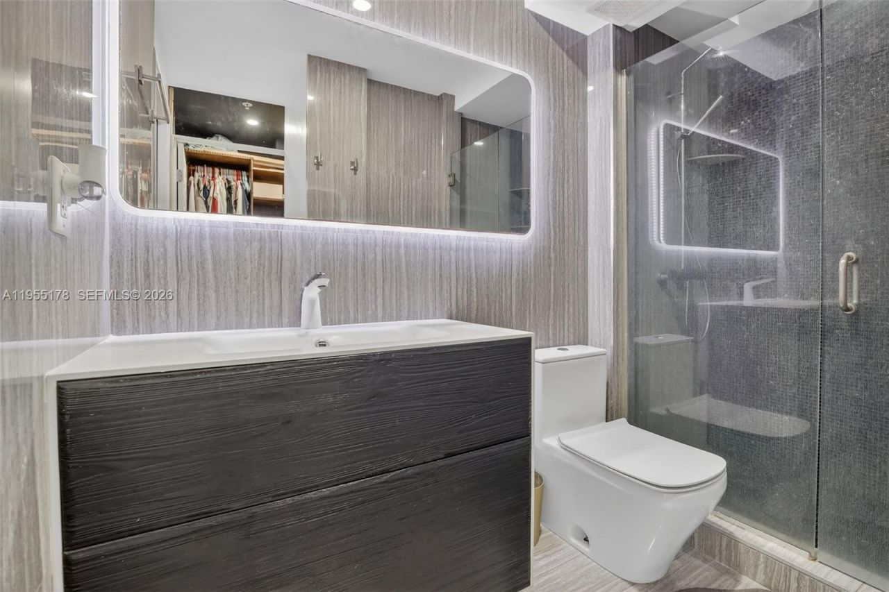 1720 Harrison St, Unit 14H, Hollywood, FL 33020 Photo