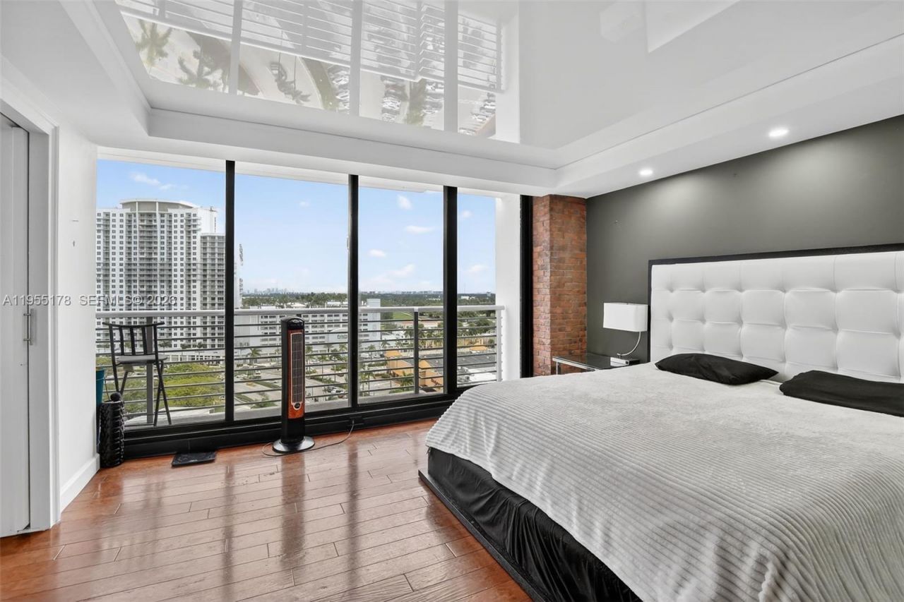 1720 Harrison St, Unit 14H, Hollywood, FL 33020 Photo