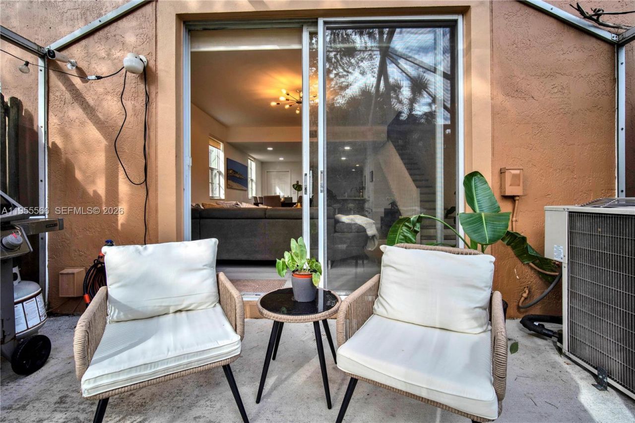 1516 Veracruz Ln, Unit 6-3, Weston, FL 33327 Photo