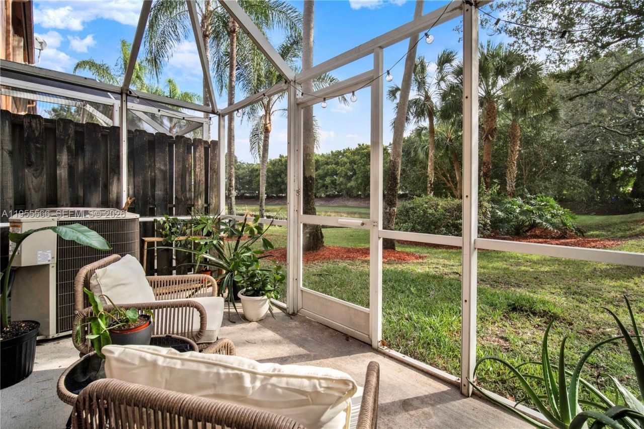 1516 Veracruz Ln, Unit 6-3, Weston, FL 33327 Photo