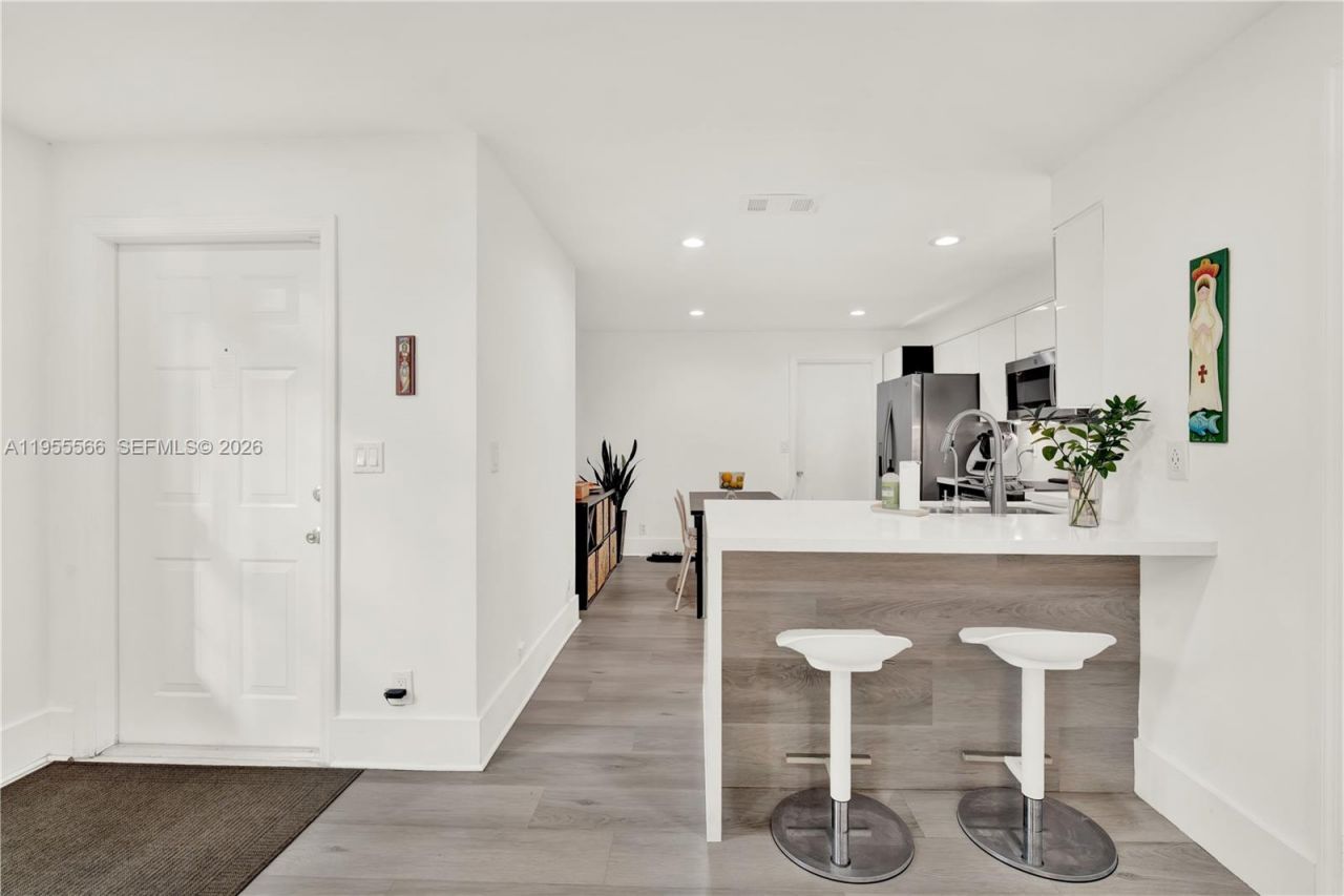 1516 Veracruz Ln, Unit 6-3, Weston, FL 33327 Photo