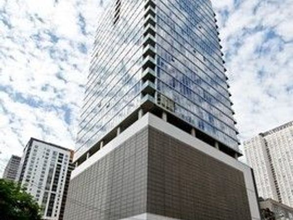 550 N Saint Clair Street, Unit 1701, Chicago, IL 60611