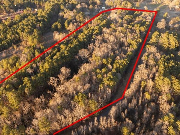 6387 Letson Lake Rd, Bessemer, AL 35023