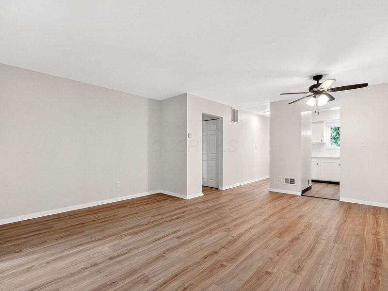 2362 Woodbrook Circle N, Unit 81, Columbus, OH 43223 Photo 12