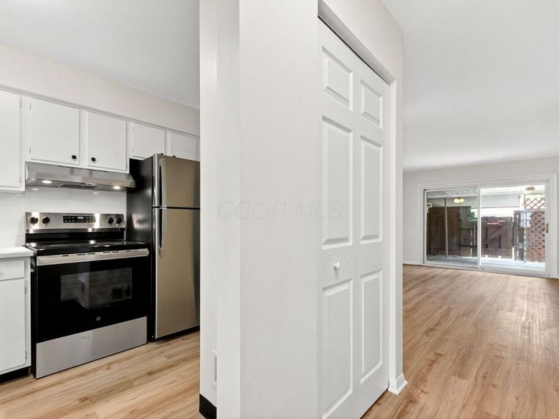 2362 Woodbrook Circle N, Unit 81, Columbus, OH 43223 Photo 3