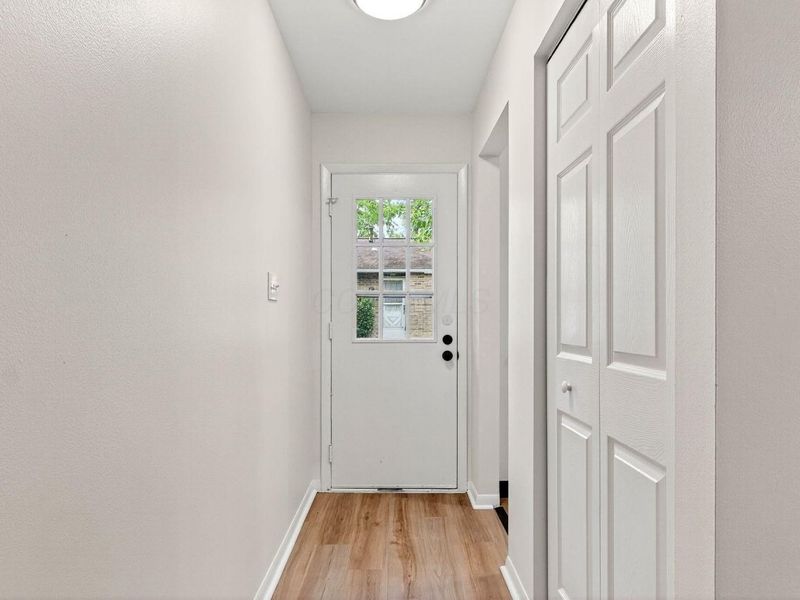 2362 Woodbrook Circle N, Unit 81, Columbus, OH 43223 Photo 4