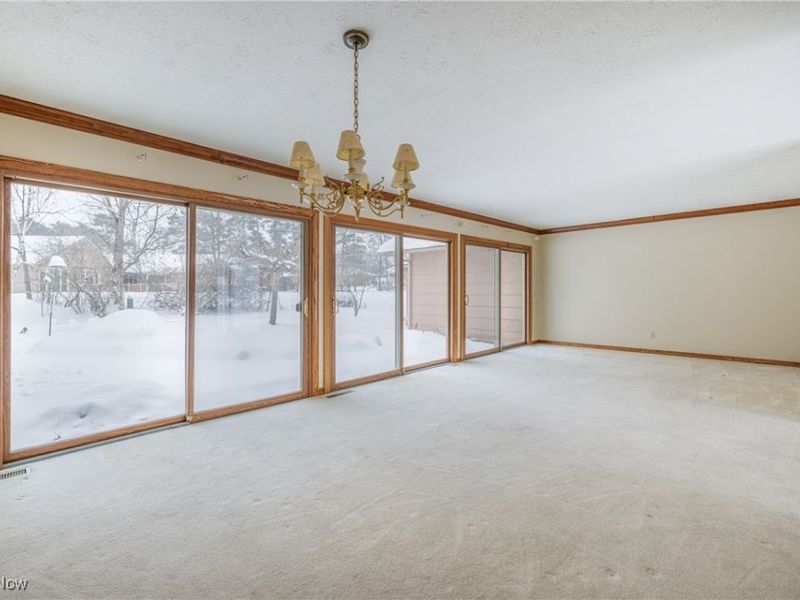 12393 Woodbriar Circle, Strongsville, OH 44136 Photo 10