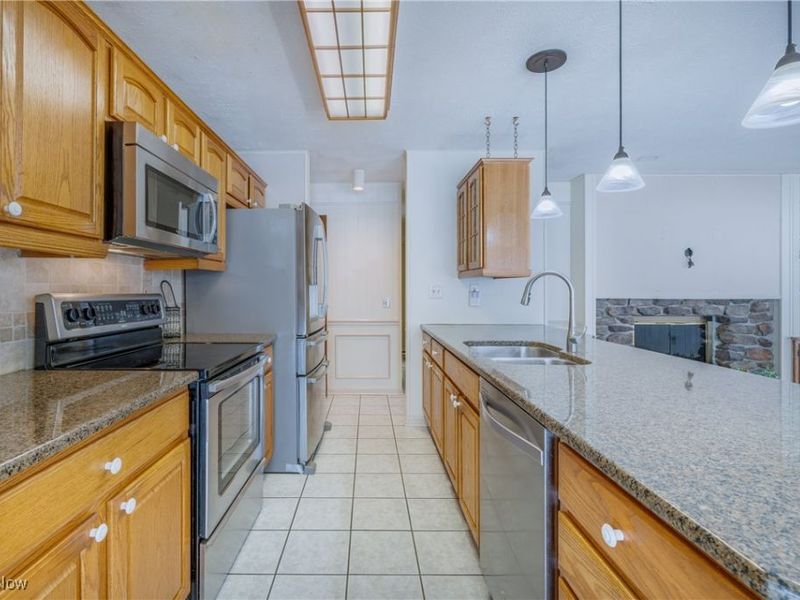 12393 Woodbriar Circle, Strongsville, OH 44136 Photo 13