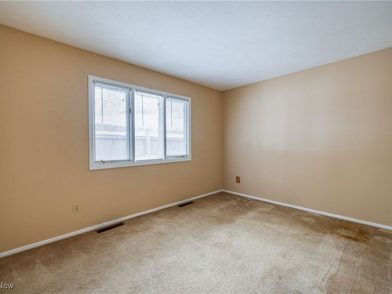 12393 Woodbriar Circle, Strongsville, OH 44136 Photo 27