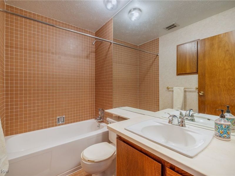 12393 Woodbriar Circle, Strongsville, OH 44136 Photo 28