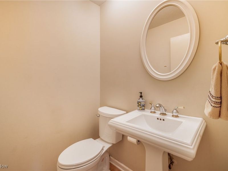 12393 Woodbriar Circle, Strongsville, OH 44136 Photo 32