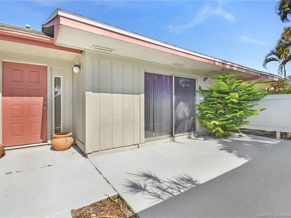 4041 NW Cinnamon Tree Circle, Jensen Beach, FL 34957