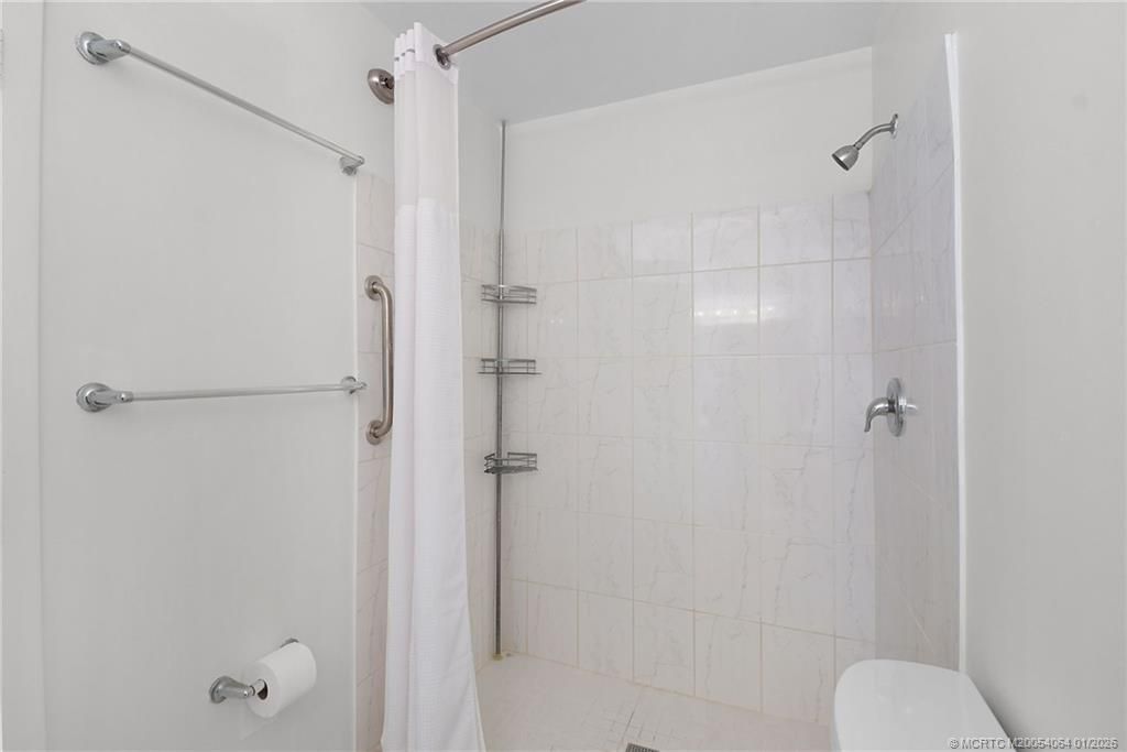 4041 NW Cinnamon Tree Circle, Jensen Beach, FL 34957 Photo