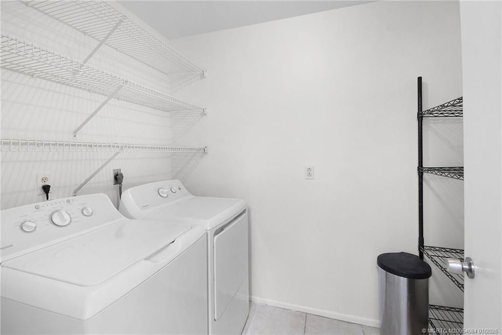 4041 NW Cinnamon Tree Circle, Jensen Beach, FL 34957 Photo