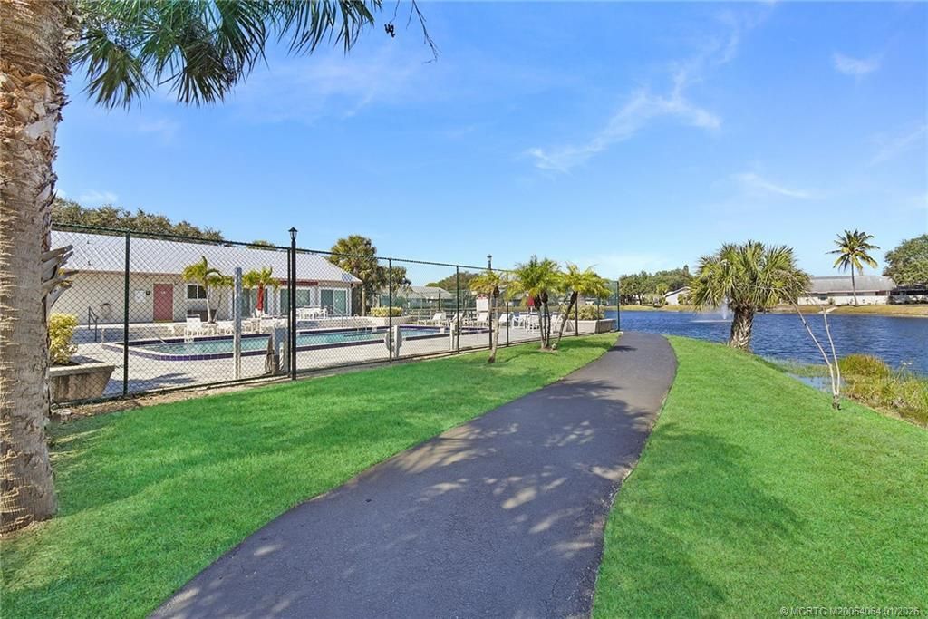 4041 NW Cinnamon Tree Circle, Jensen Beach, FL 34957 Photo