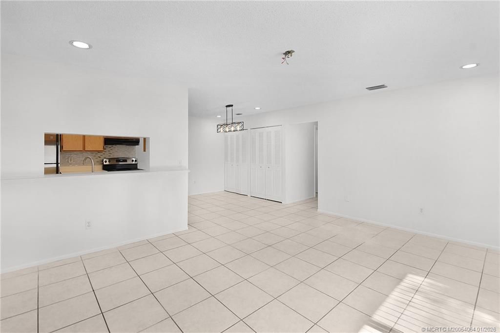 4041 NW Cinnamon Tree Circle, Jensen Beach, FL 34957 Photo