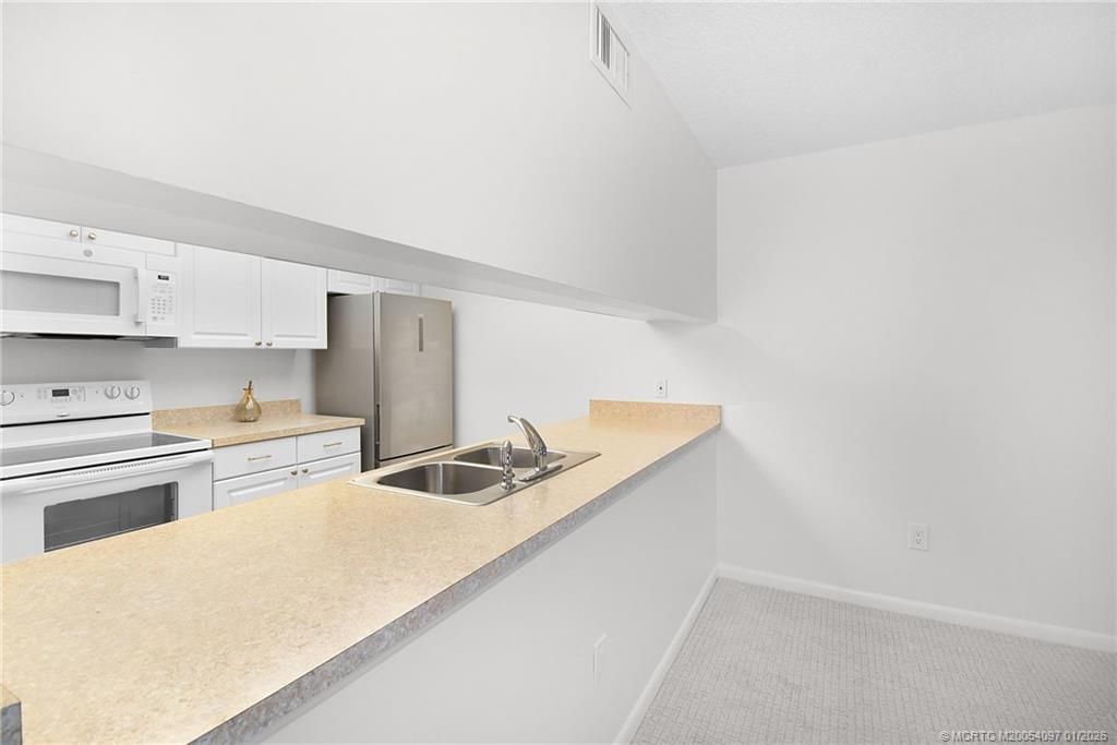 2216 NW 22nd Avenue , Unit 110, Stuart, FL 34994 Photo