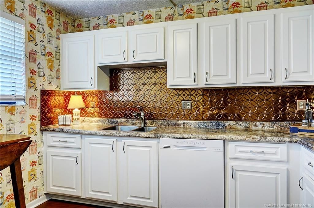 1290 SE Parkview Place, Unit A7, Stuart, FL 34994 Photo