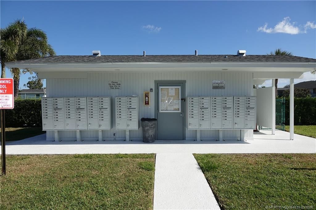 1290 SE Parkview Place, Unit A7, Stuart, FL 34994 Photo