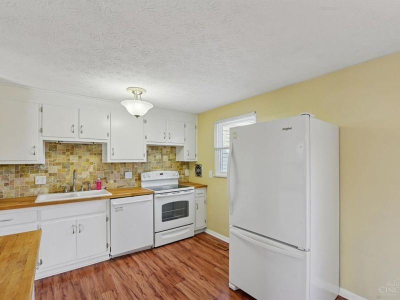 4392 Champdale Lane, Cincinnati, OH 45238 Photo 13