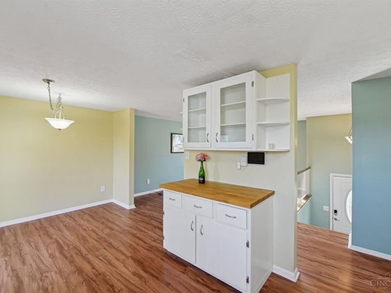 4392 Champdale Lane, Cincinnati, OH 45238 Photo 14