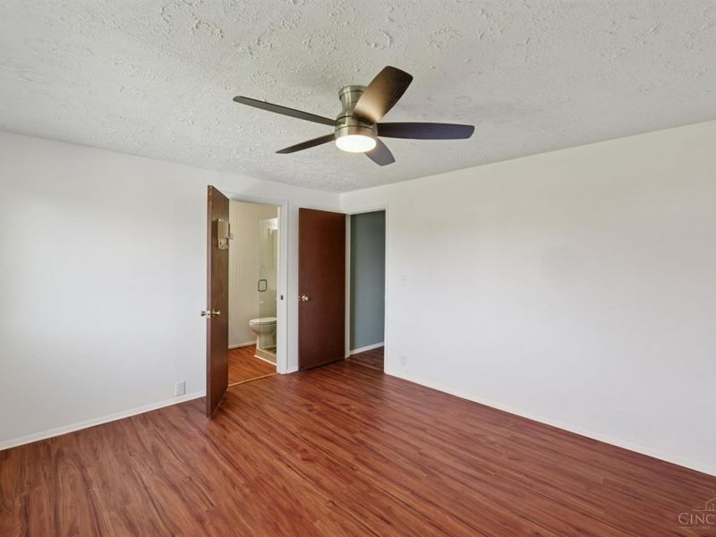 4392 Champdale Lane, Cincinnati, OH 45238 Photo 18