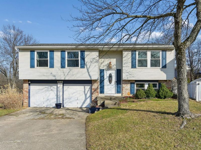 4392 Champdale Lane, Cincinnati, OH 45238 Photo 2