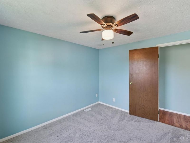 4392 Champdale Lane, Cincinnati, OH 45238 Photo 29