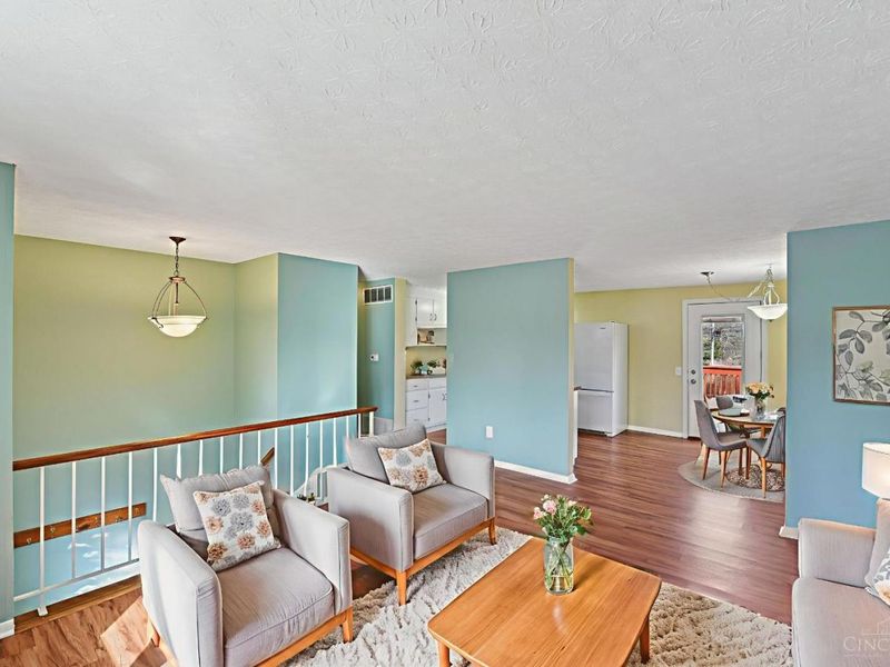 4392 Champdale Lane, Cincinnati, OH 45238 Photo 3