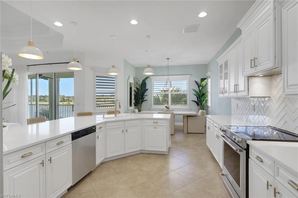 7877 Clemson St, Unit 202, Naples, FL 34104 Photo