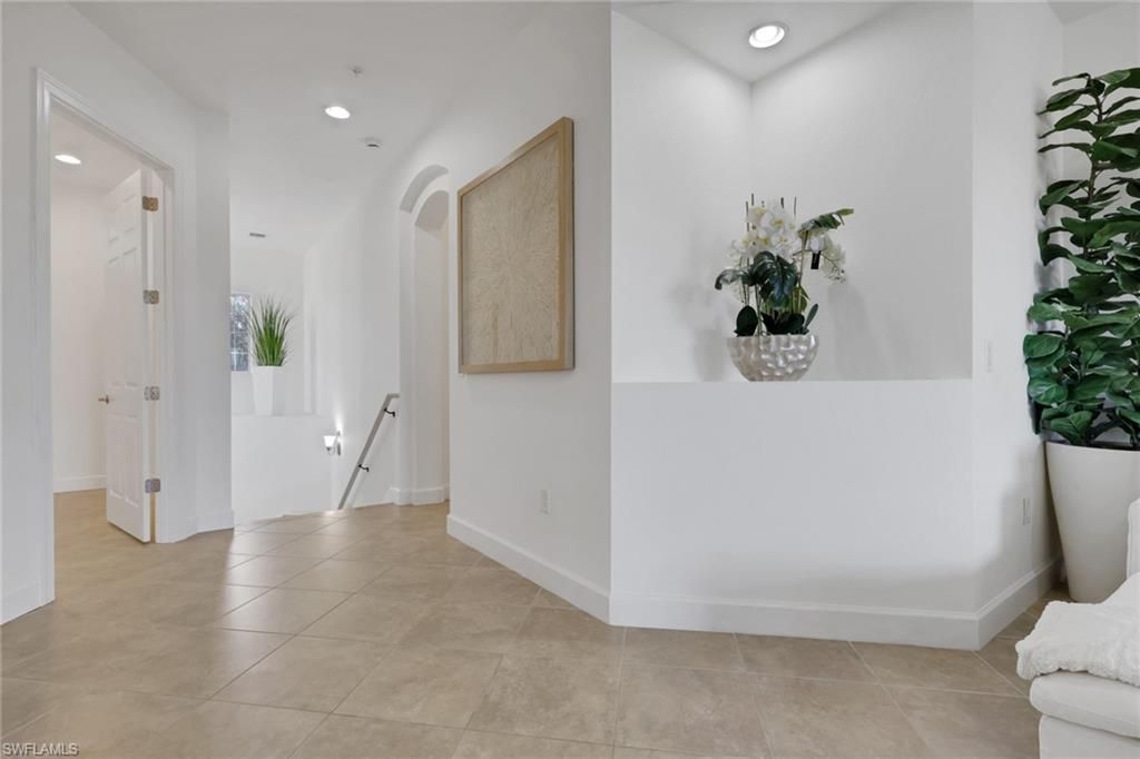 7877 Clemson St, Unit 202, Naples, FL 34104 Photo
