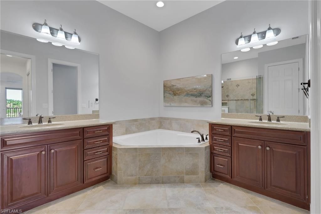 7877 Clemson St, Unit 202, Naples, FL 34104 Photo
