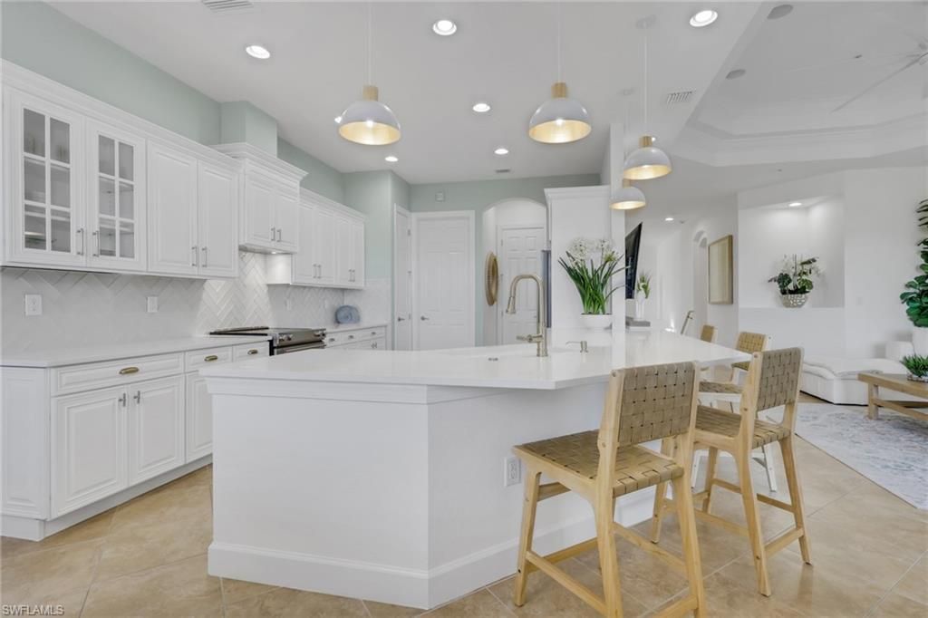 7877 Clemson St, Unit 202, Naples, FL 34104 Photo
