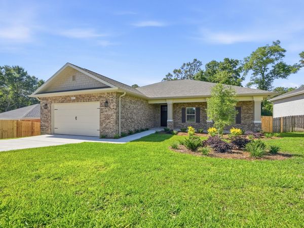 423 Marquette Street, Valparaiso, FL 32580