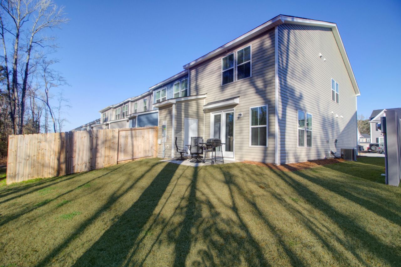 495 Green Fern Drive Photo 28