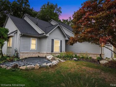 245 Cherry Grove Lane, Commerce Twp, MI 48390