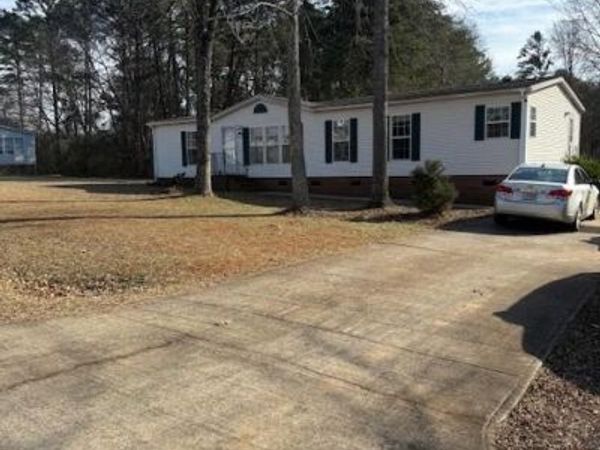 127 Knight N Gail Drive, Mooresville, NC 28115