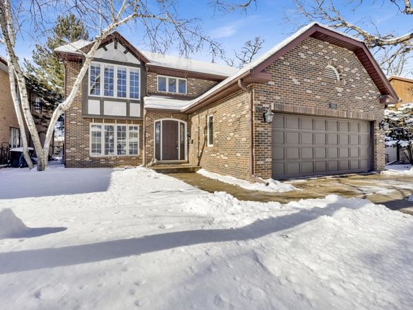 316 S Redfield Court, Park Ridge, IL 60068