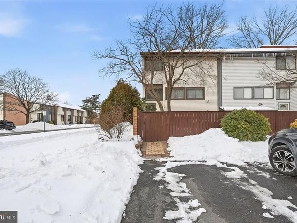 159 HENDERSON PLACE, HIGHTSTOWN, NJ 08520