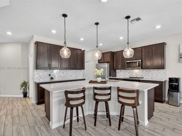 4850 San Fratello Cir, Lake Worth, FL 33467