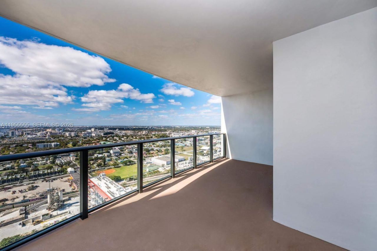 1600 NE 1st Ave, Unit 3215, Miami, FL 33132 Photo